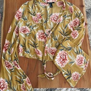 New Yellow Floral Flowy Crop top